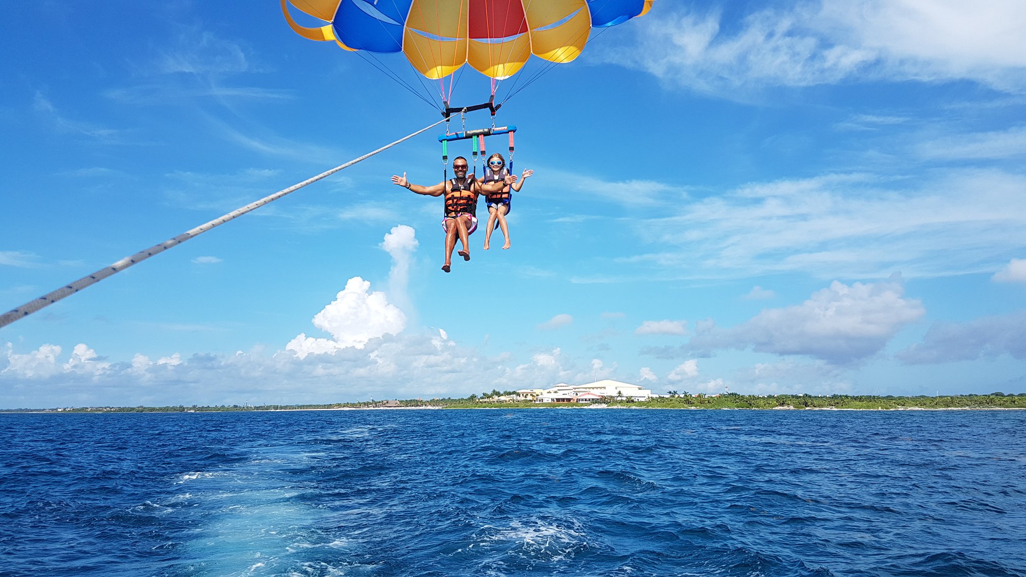 parasailing playa del carmen